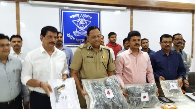 Charas Gang Arrested by Thane  Anti  Extortion  cell