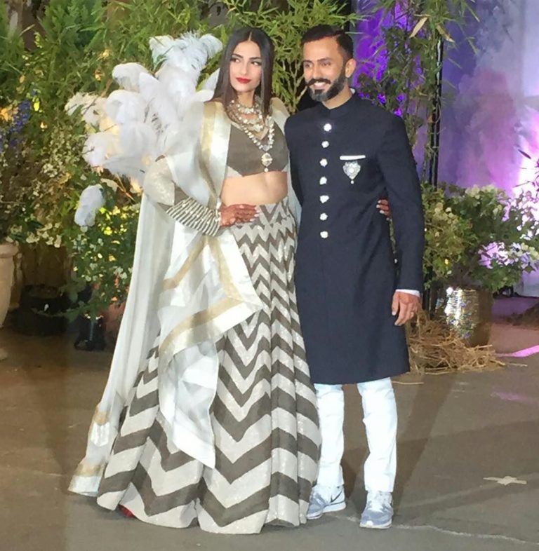 Actress Sonam kapoor wedding reception picture Exclusive on Hello Mumbai News