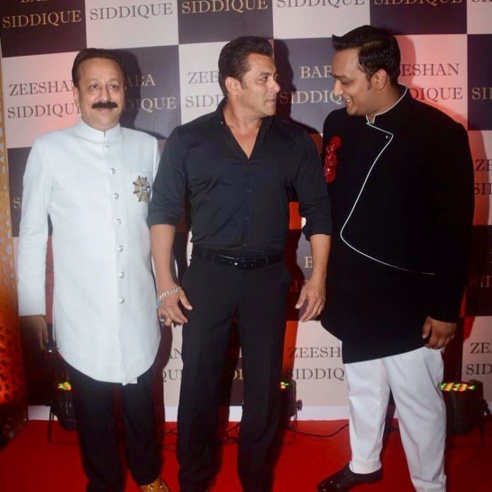Salman Khan Attends Baba Siddiqui Iftaar Party, Shah Rukh Khan Remained Abcent, First Pictures Of The Party