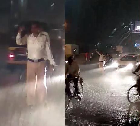 Mumbai Traffic Cop Perform Duty In Heavy Rain, Video Viral