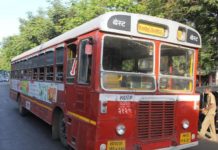 School Bus Dashed Best Bus at Mahim