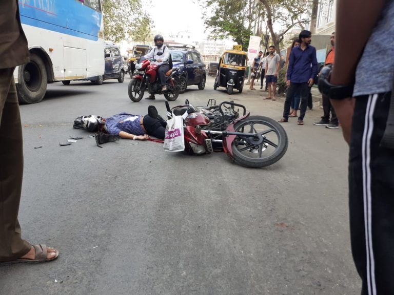 Mumbai: 53-year-old biker killed by TMC garbage truck in Thane Waghle Estate