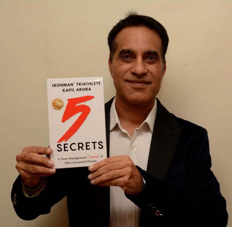 Mumbai: Mumbai author Kapil Arora hosted success party for his book “5 Secrets”  AMAZON-Best seller in Khar