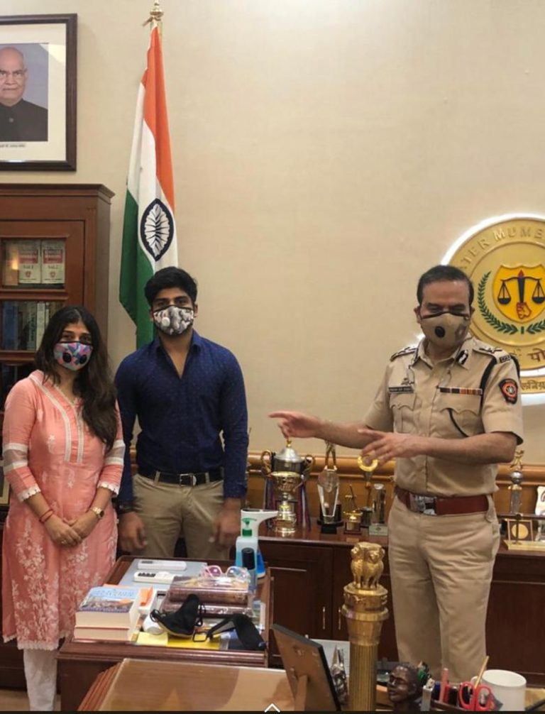 Mumbai: Mumbai  Woman Entrepreneur Naina Parekh ventures into “Mask for ’ Mumbai Police, a Mumbaikar’s Movement