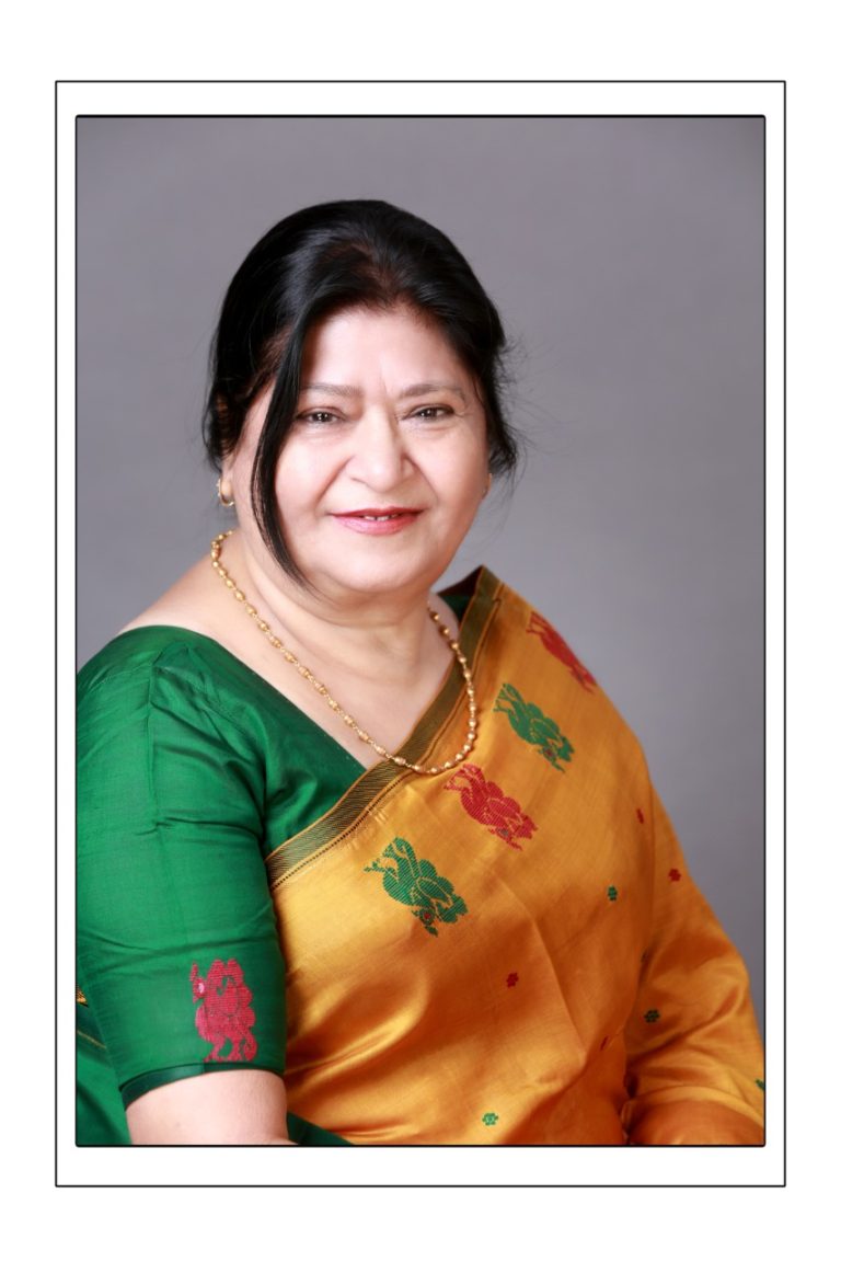 Mumbai : Raipur Social Entreprenuer  &   Lions Clubs District Governor of  3233C (19-20)  Ranjana Kshetrapal, Comes forward to suppory lockdown affected people,  shared her charity work experience with Hello Mumbai