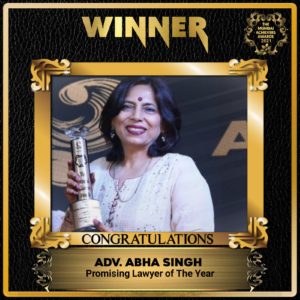 Mumbai Advocate and Social Entrepreneur Abha Singh Honoured Mumbai Achievers Awards 2021 with Most Promising Lawyer of The Year