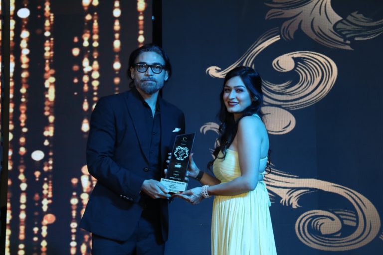 Fashion Model & Actress Shreya Shukla Honoured with Mumbai Achievers Awards 2021
