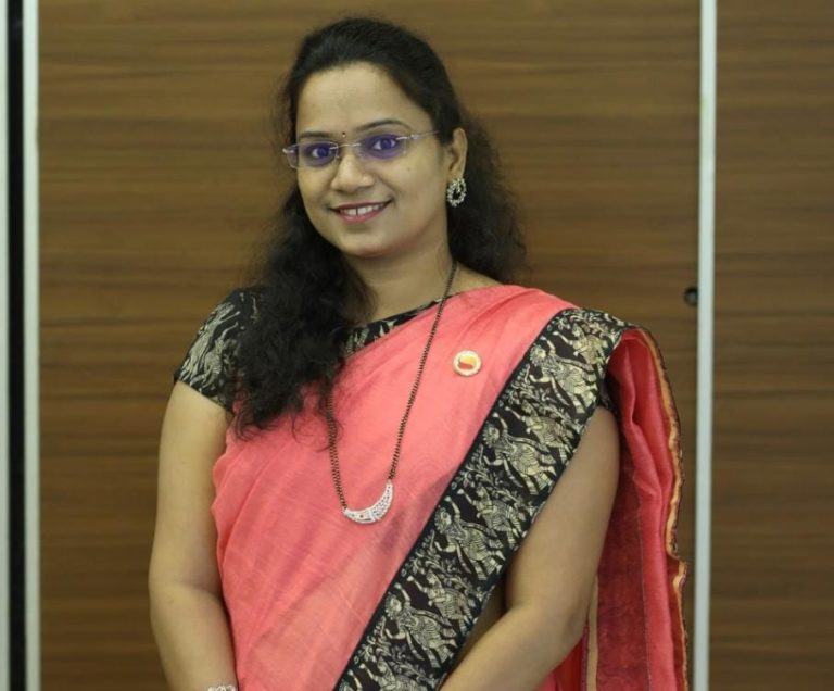 Meet Navi Mumbai based Vastu Consultant Rupali Shinde who shares here Entrepreneurial journey with Hello Mumbai News.com