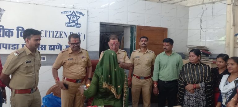 Mahesh kumar Thakur Senior police Inspector of Negpada police station Celebrates Rakshabandhan with Kamathipura’s Devdasi Women